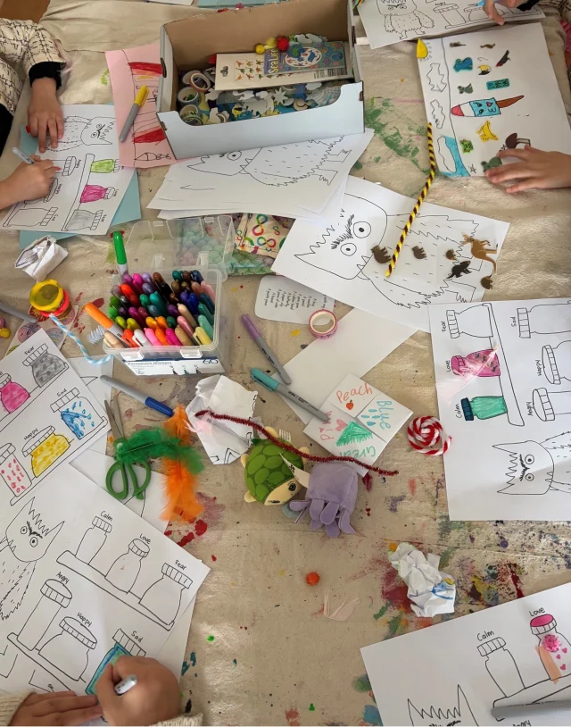 For children affected by domestic and family violence, feelings aren’t always easy to name.  Creativity can offer another way in. Through drawing, colour, play, storytelling and making, children can begin to express what they feel, build a sense of safety, and make sense of emotions in ways that feel manageable.  At KidsXpress, we use creative, trauma-informed approaches to support children and families impacted by violence, loss and trauma.  Sometimes healing starts with words. Sometimes it starts with colour, paper, feathers, monsters, feelings bottles and a safe adult beside you.